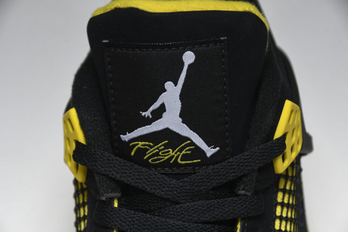 air jordan 4 retro thunder (2023) version dh6927-017