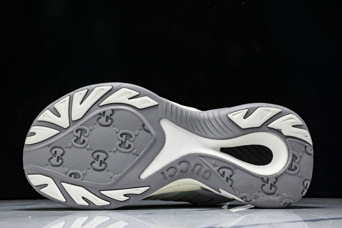 Gv*c 2.0 sneaker