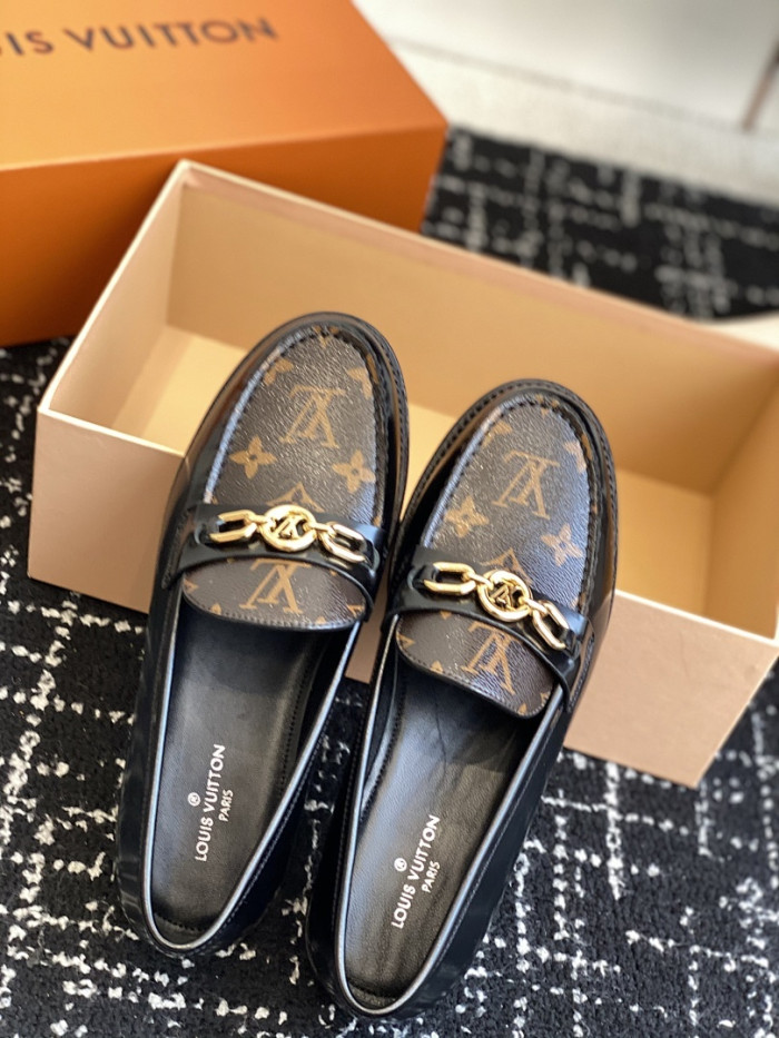 LV Loafer
