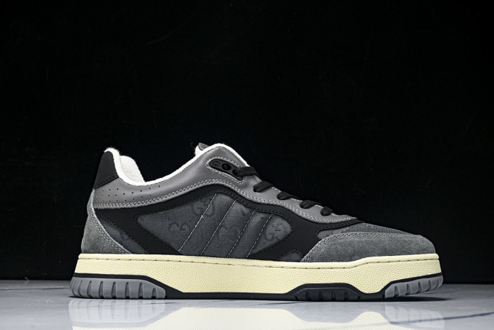 Gv*c Re-web Sneaker