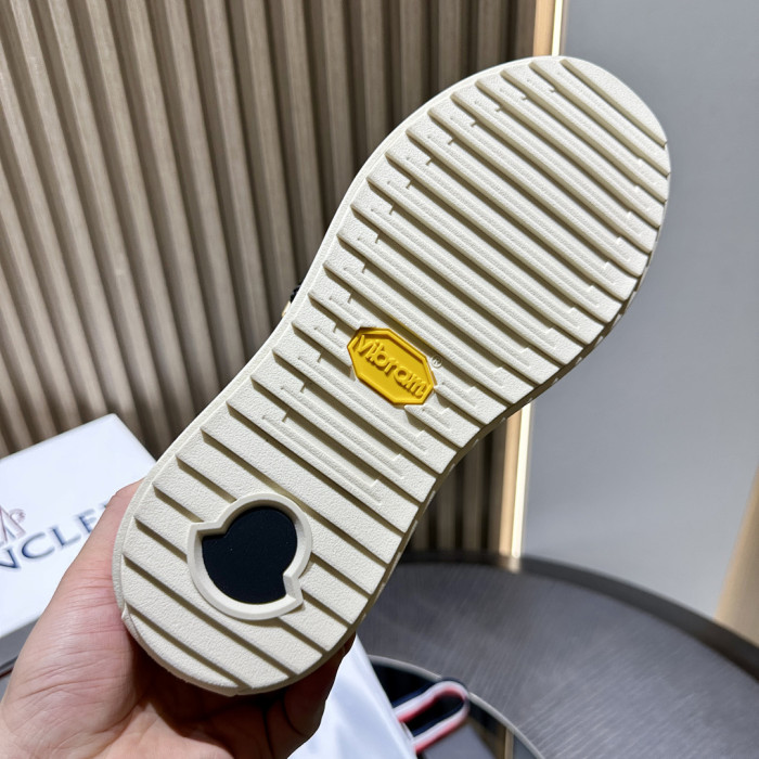 M0nc1er altive mid boots