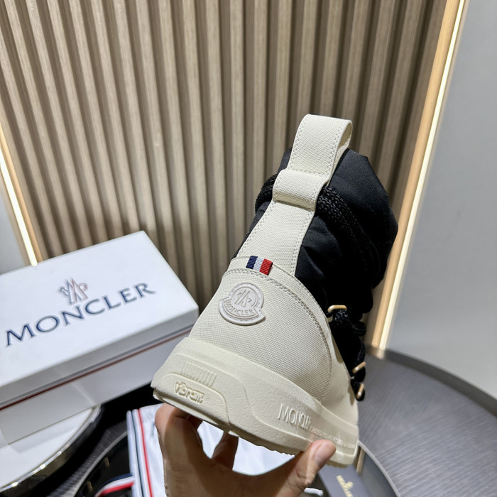 M0nc1er altive mid boots