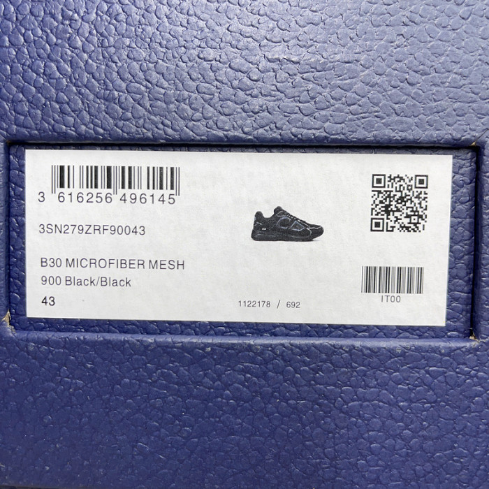 D*or b30 sneaker