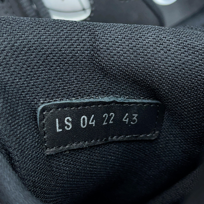 D*or b30 sneaker
