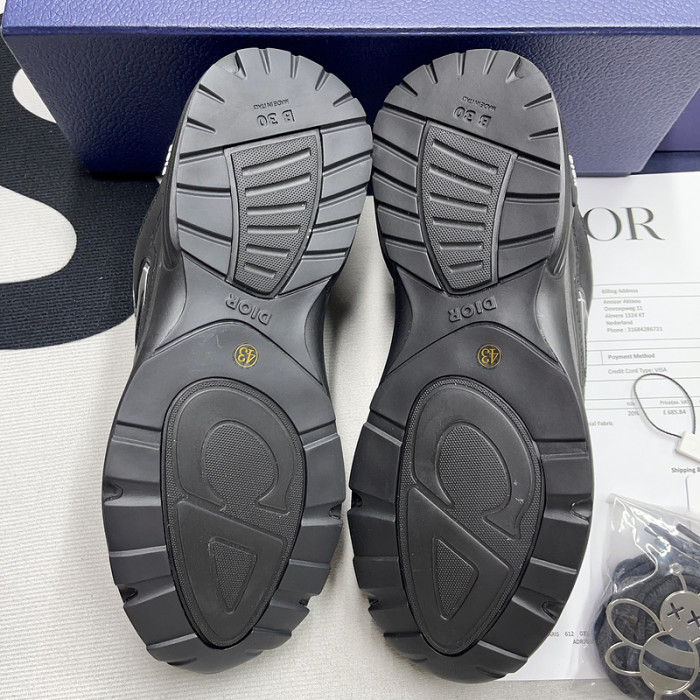D*or b30 sneaker
