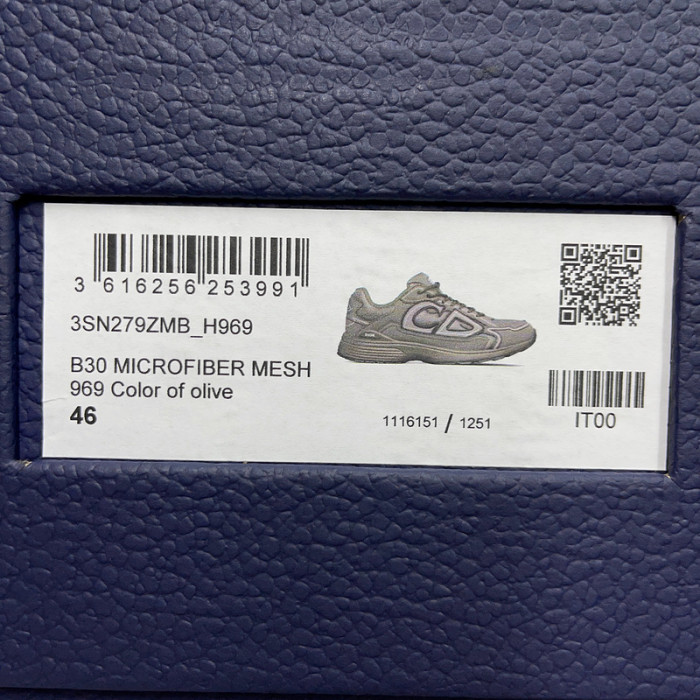 D*or b30 sneaker
