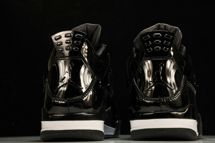 Jordan 4 Retro 719864-010