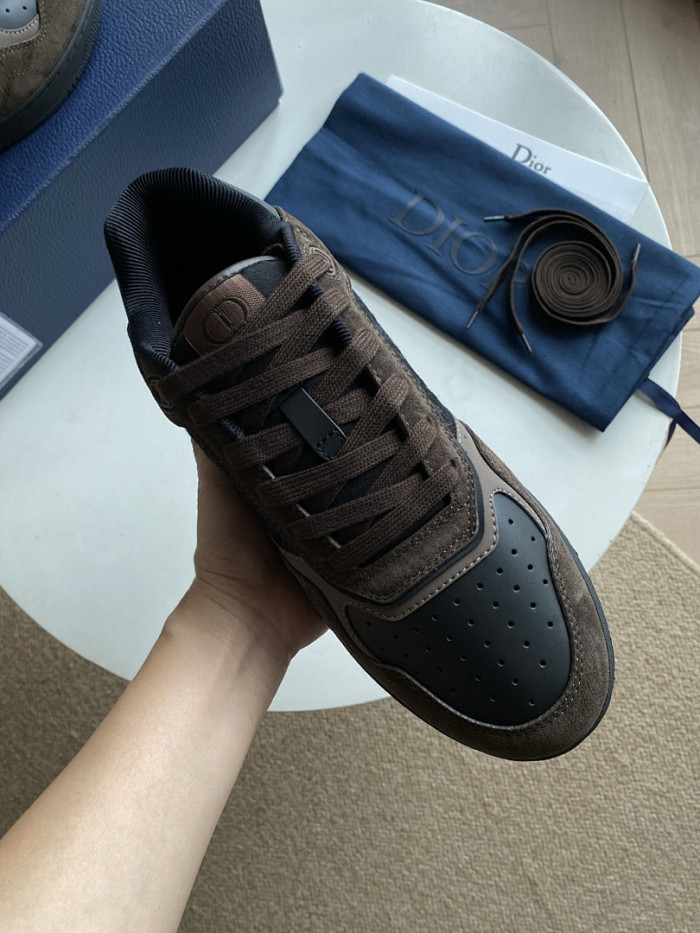 D10r B27 Low Top Sneaker