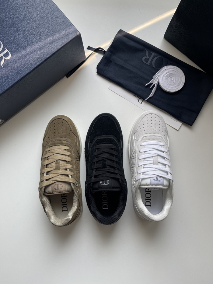 D10r B27 Low Top Sneaker