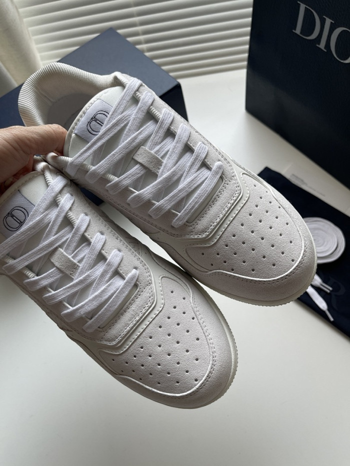D10r B27 Low Top Sneaker
