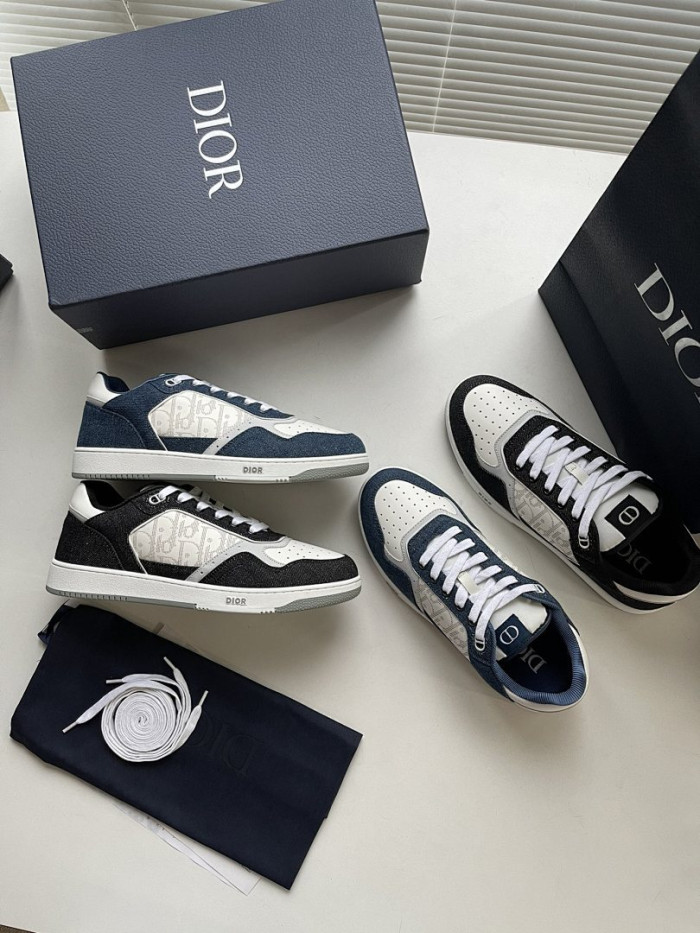 D10r B27 Low Top Sneaker