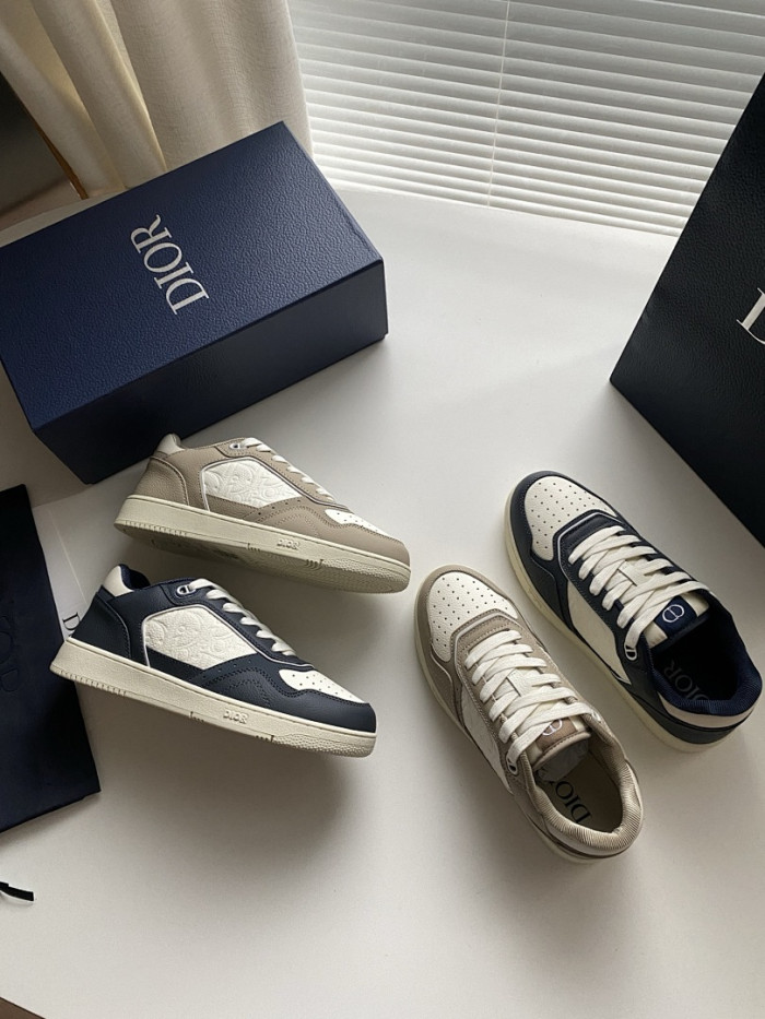 D10r B27 Low Top Sneaker