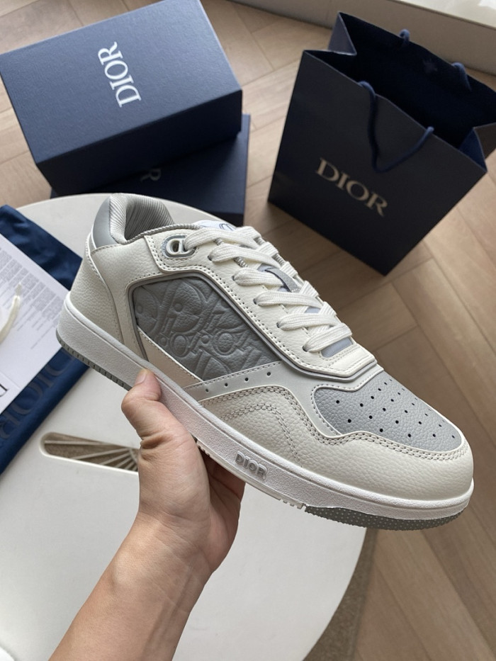 D10r B27 Low Top Sneaker