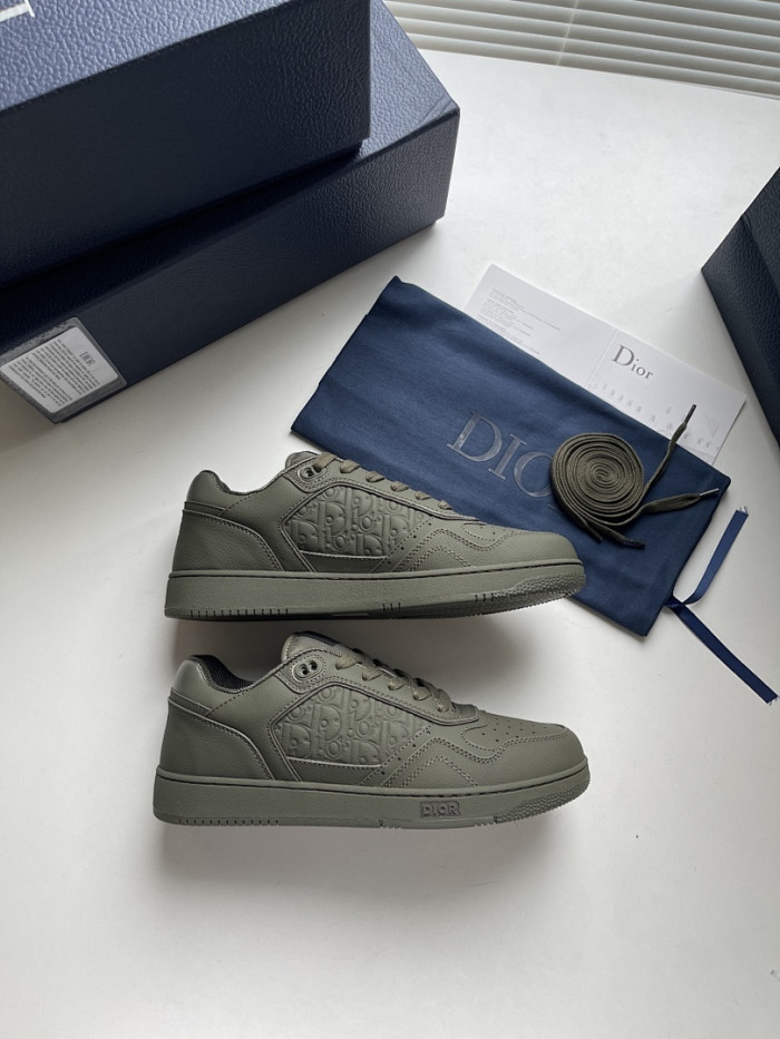 D10r B27 Low Top Sneaker
