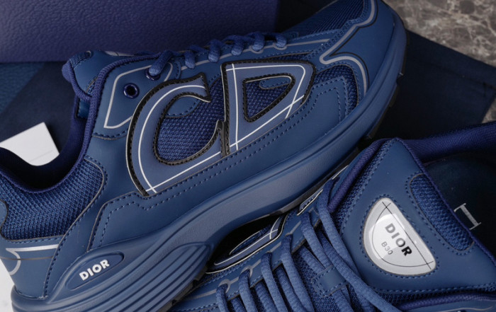 D*or b30 sneaker