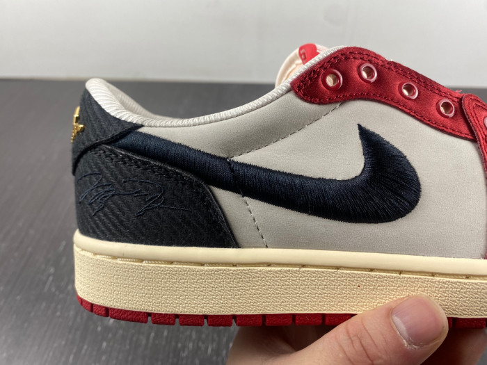 jordan 1 retro low og trophy room away
