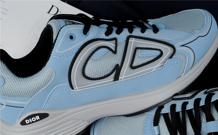 D*or b30 sneaker