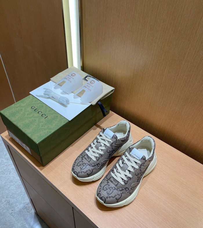 g*u*i rhyton vintage trainer sneaker