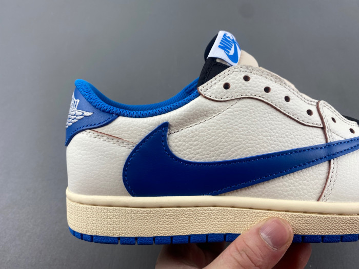 JORDAN 1 RETRO LOW OG SP TRAVIS SCOTT DM7866-104