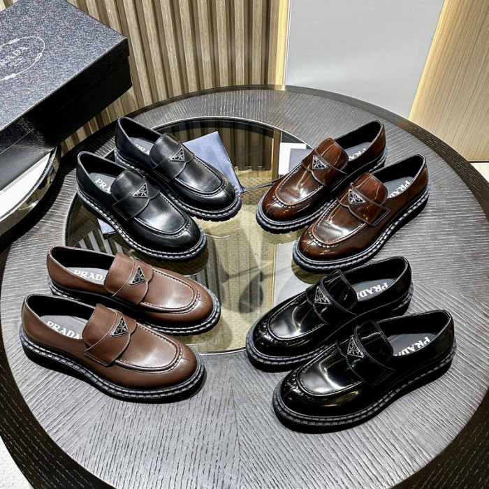 PR0DA LOAFERS