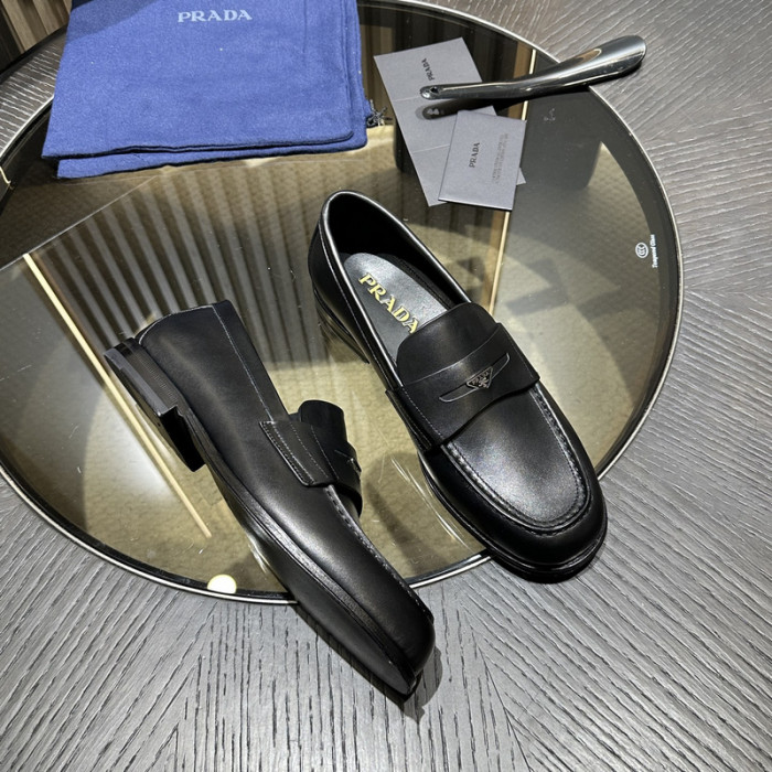 PR0DA LOAFERS