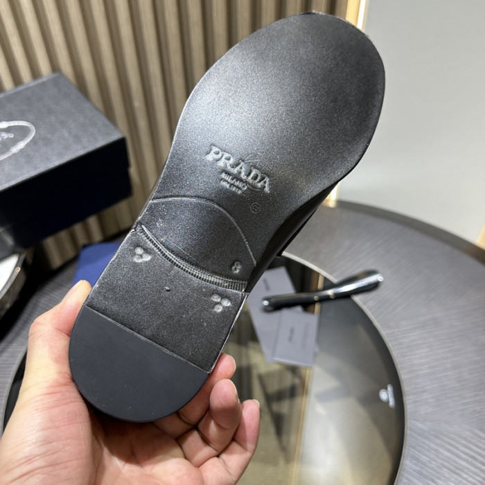 PR0DA LOAFERS