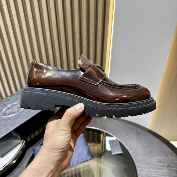 PR0DA LOAFERS