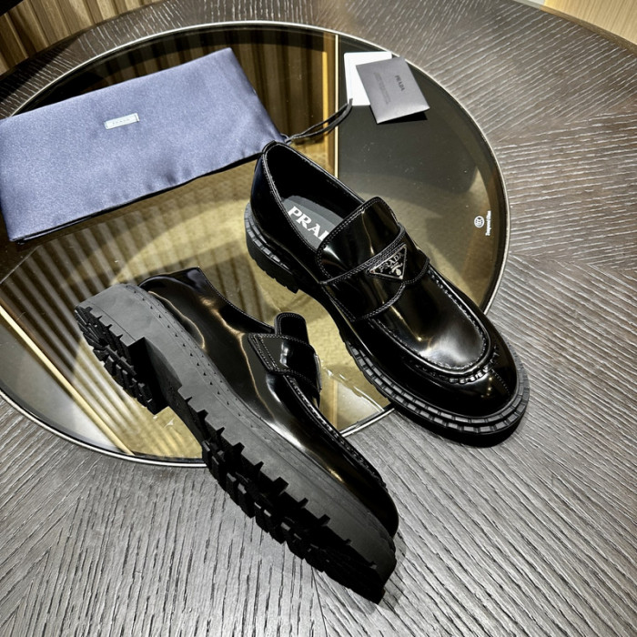 PR0DA LOAFERS