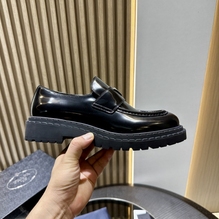 PR0DA LOAFERS