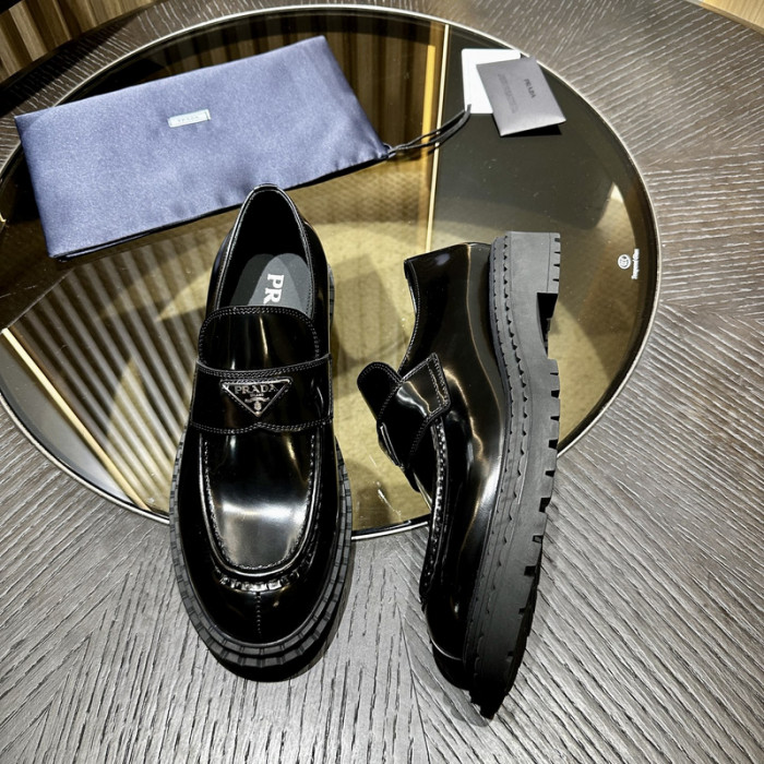 PR0DA LOAFERS
