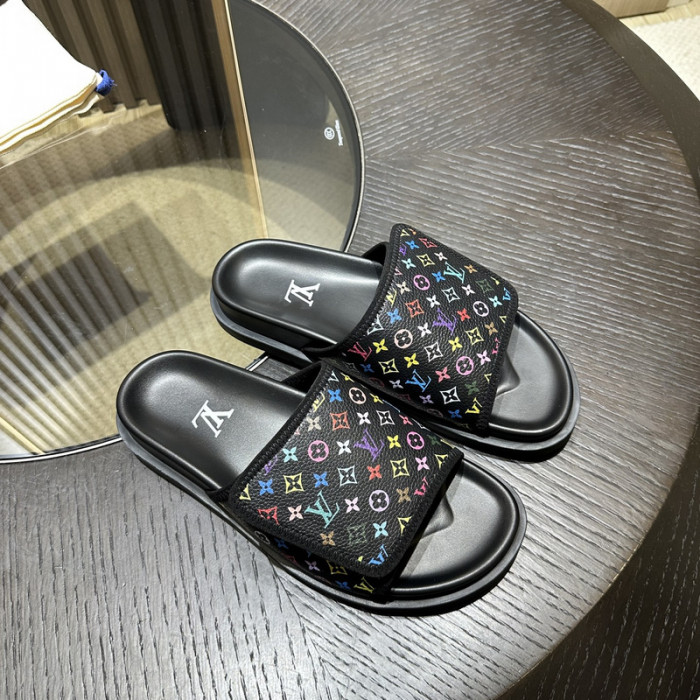 LV SANDALS