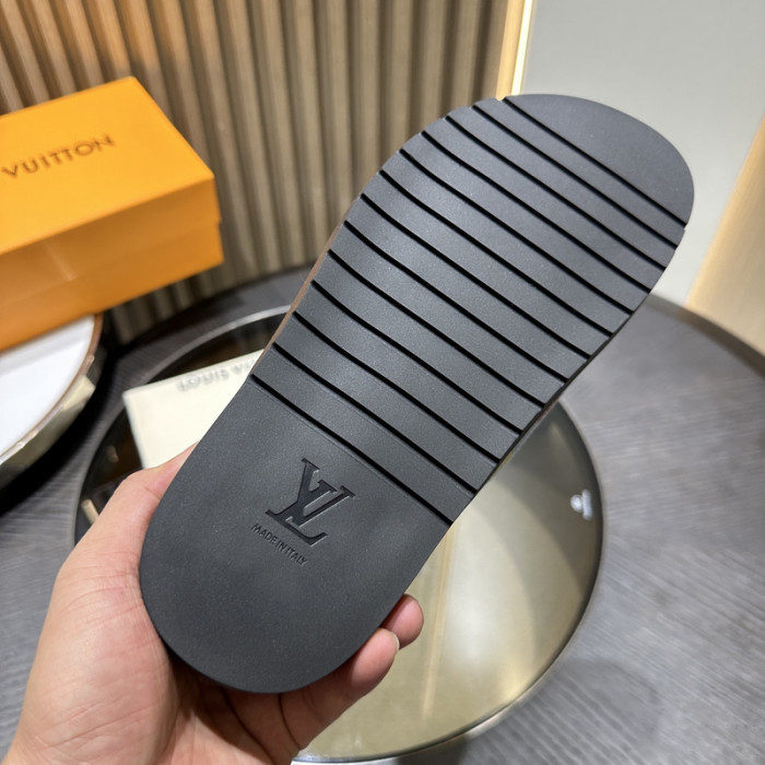 LV SANDALS