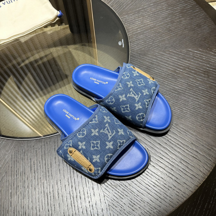 LV SANDALS