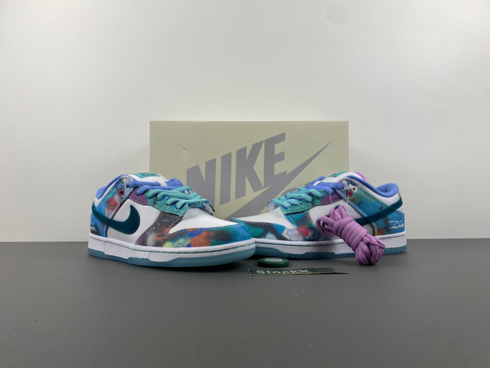 nike sb dunk low futura laboratories bleached aqua