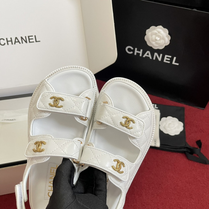 Ch*el sandal