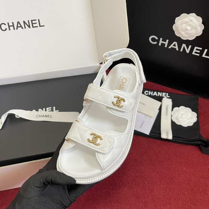 Ch*el sandal