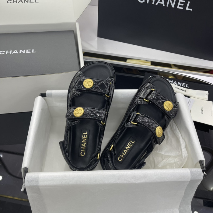 Ch*el sandal
