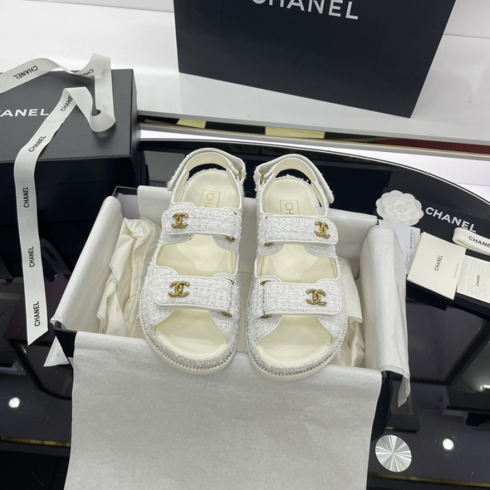 Ch*el sandal