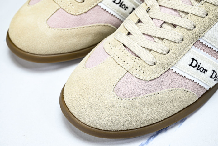 D10r Ribbon Sneaker