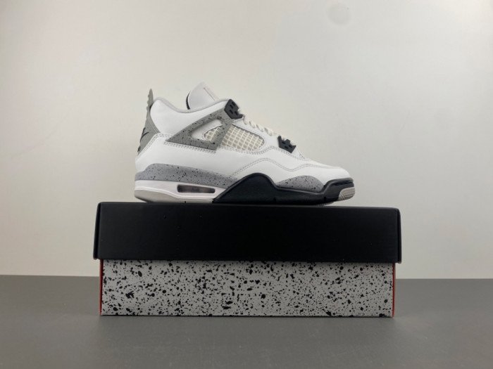 Air Jordan 4 “White Cement” 2025 FV5029-100
