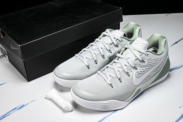 Nike Kobe 9 EM Low Protro Light Silver Steam IH1401-003