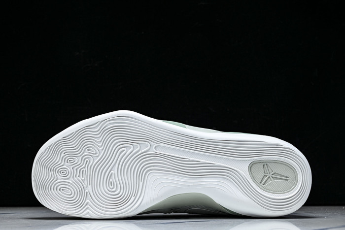 Nike Kobe 9 EM Low Protro Light Silver Steam IH1401-003