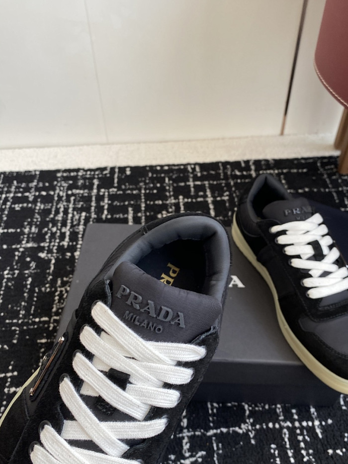 Pra*a Downtown Sneaker