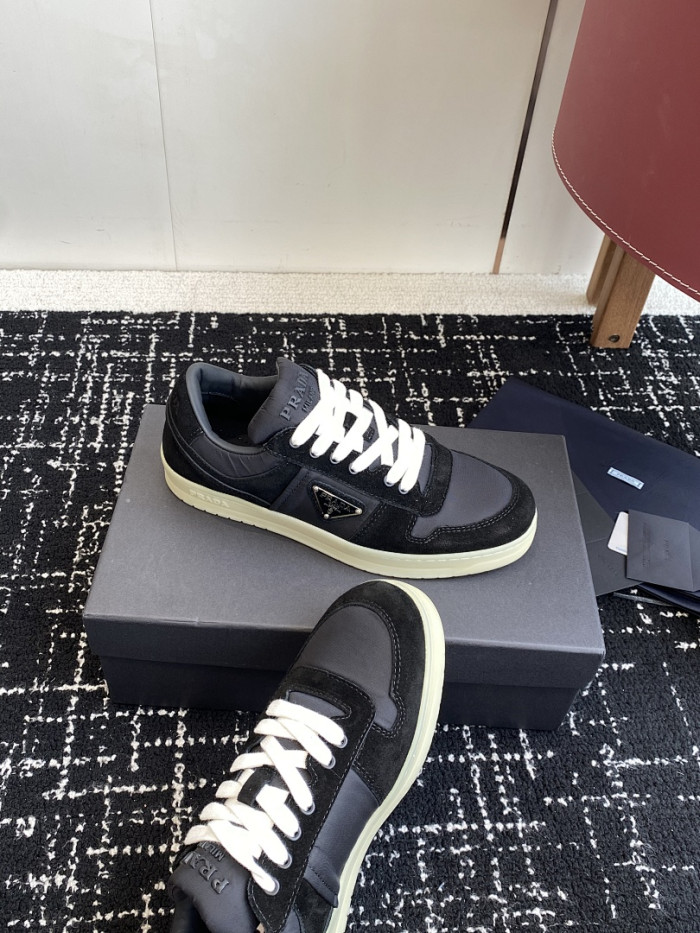 Pra*a Downtown Sneaker