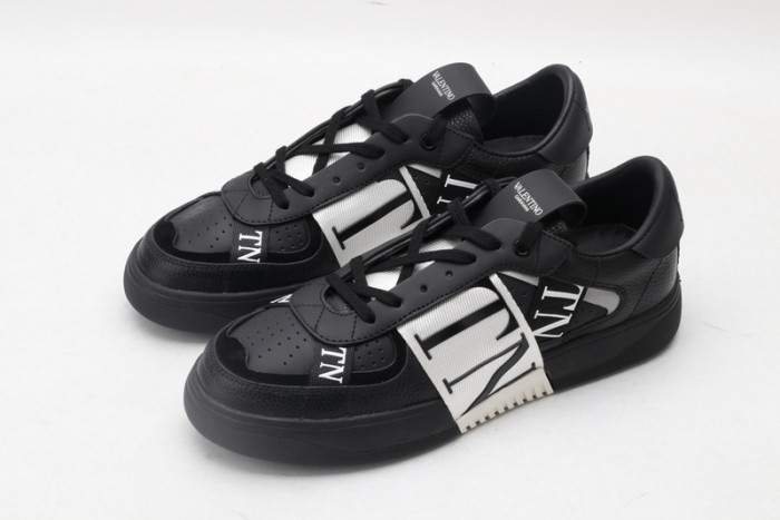 va*lentino sneaker