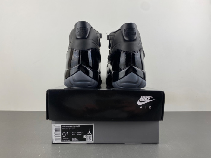 Jordan 11 Pack Expected Fall X COMME des GARÇONS IV7639-001