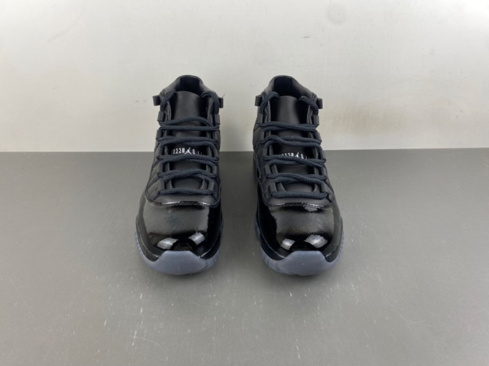 Jordan 11 Pack Expected Fall X COMME des GARÇONS IV7639-001