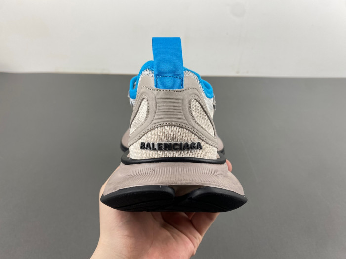 Ba*len*cia*ga runner
