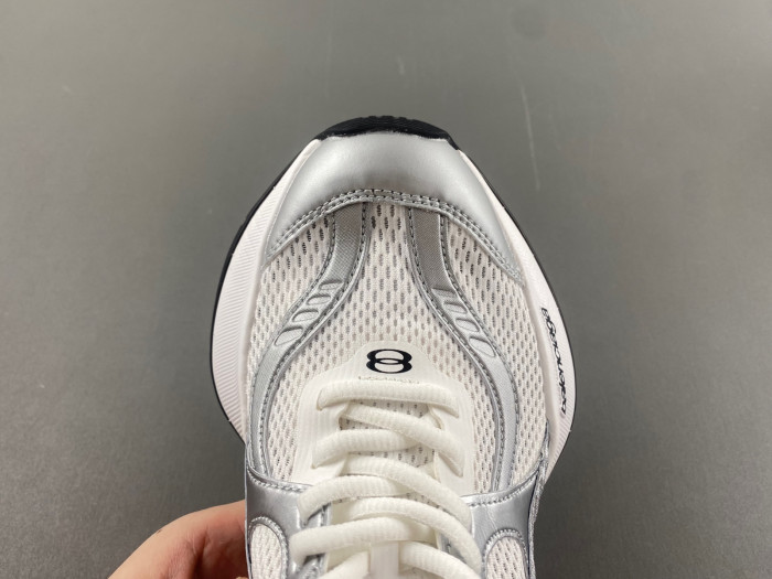 Ba*len*cia*ga runner