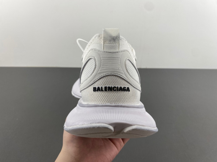 Ba*len*cia*ga runner